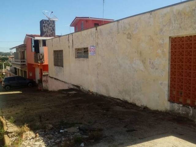 #302 - Casa para Venda em Itapetininga - SP - 2